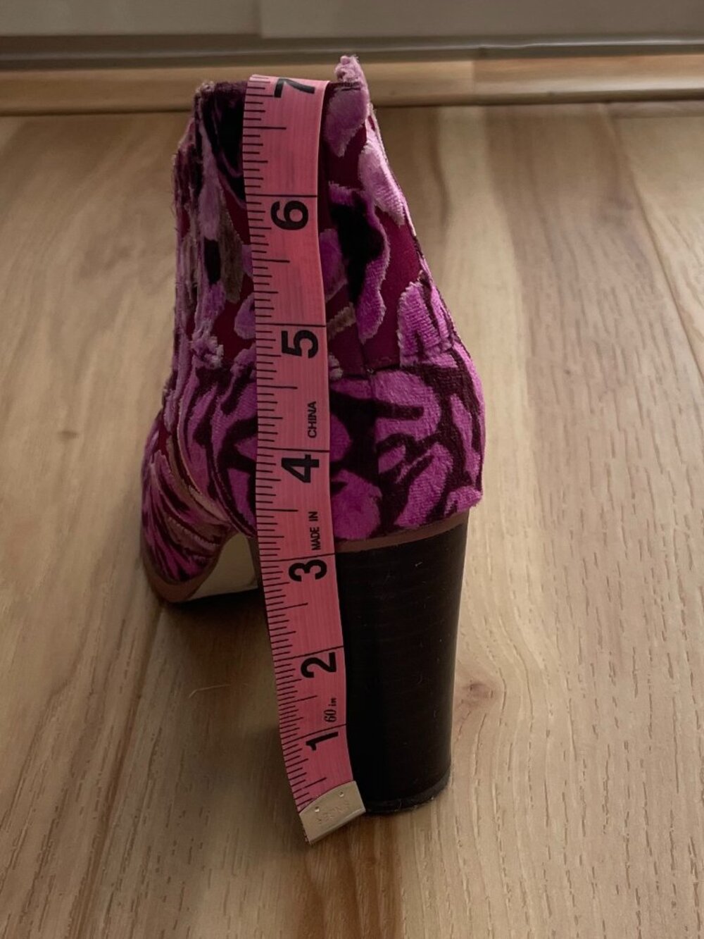 Billy Ella Anthropologie Pink Fuschia Velvet Burnout Ankle Booties Size 7.5 - Picture 8 of 9
